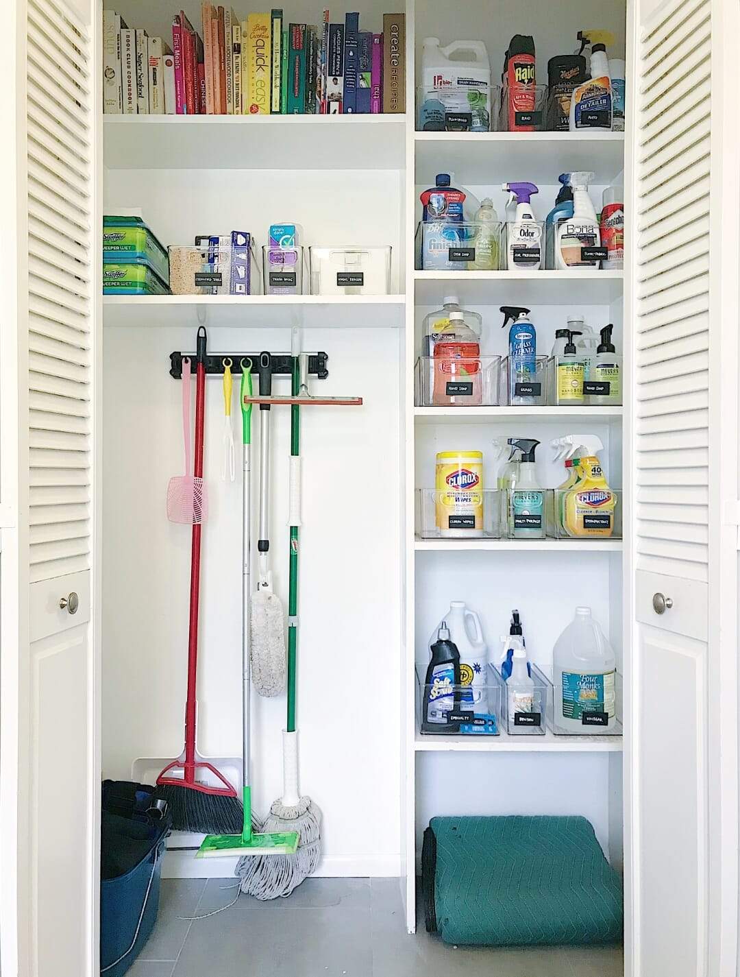 Space Lift: Molly’s Guest Space
